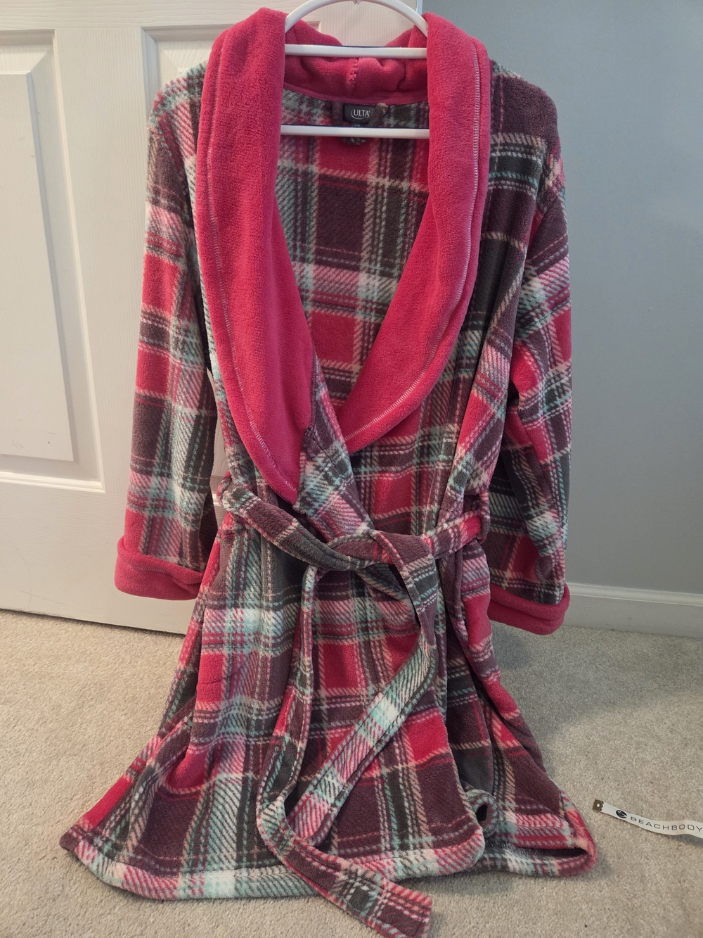 Ulta Beauty Pink Plaid Plush Robe